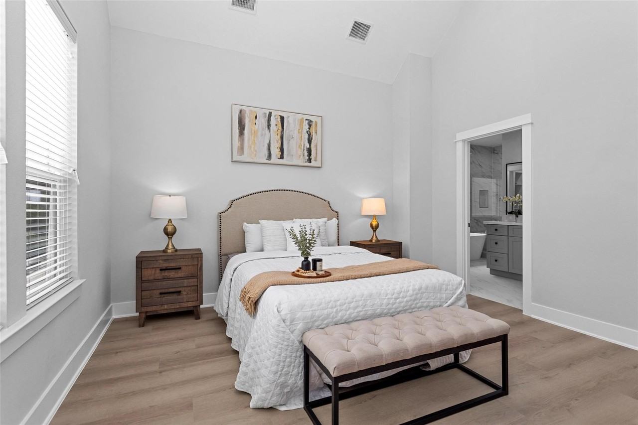 1616 Euel St #1616 - Photo 4 of 42