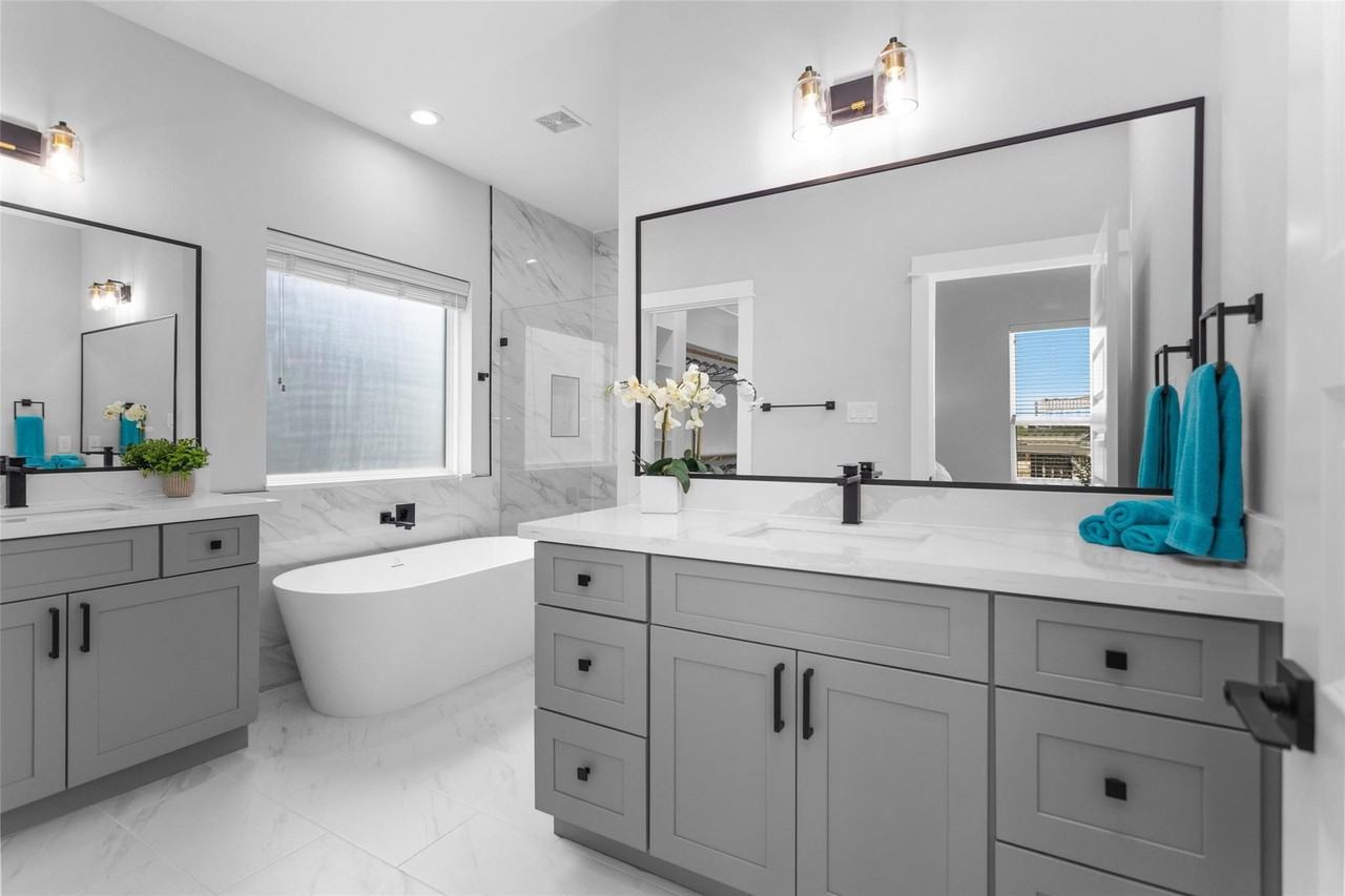 1616 Euel St #1616 - Photo 5 of 42