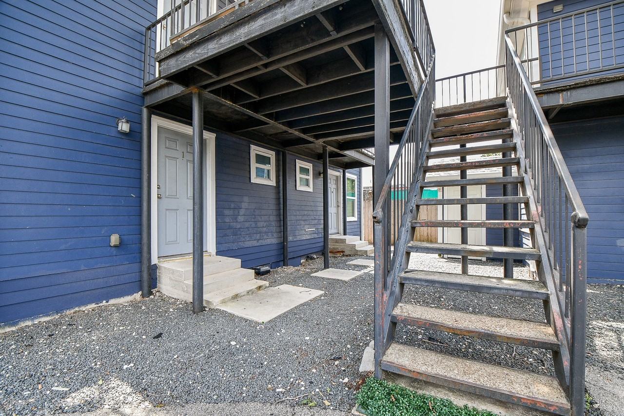 1009 Enid St #1009-1 - Photo 3 of 25