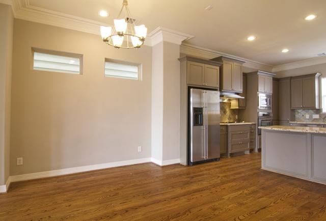 1138 Robbie St #1138 - Photo 4 of 17