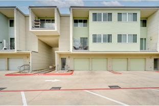 604 N Bluff Dr - Photo 1 of 1