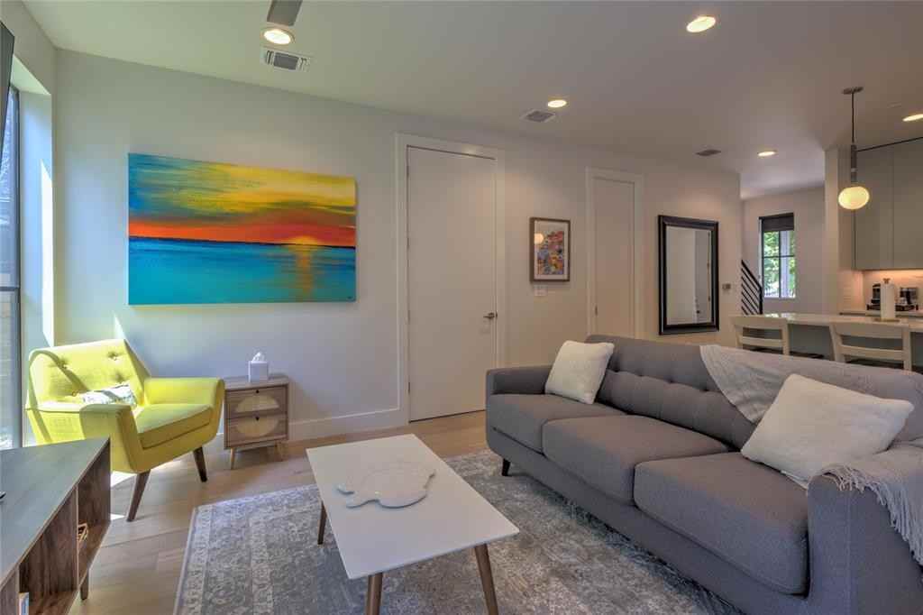 6005 Woodrow Ave #6005 - Photo 3 of 33