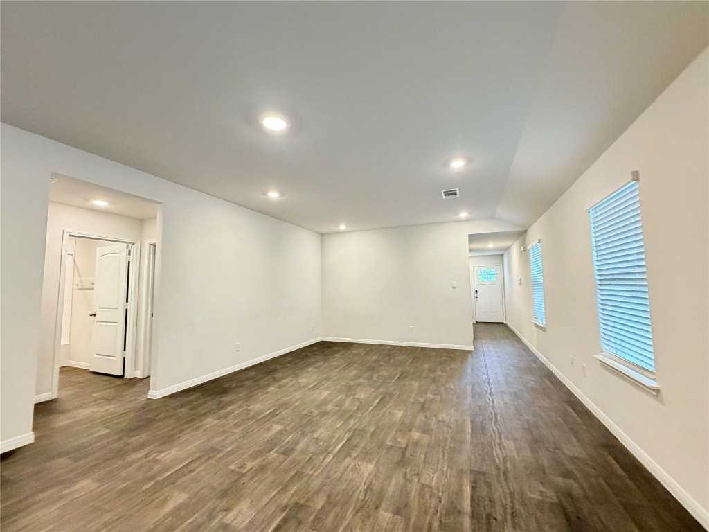 148 Arroyo Sweetwood Cir #148 - Photo 3 of 40