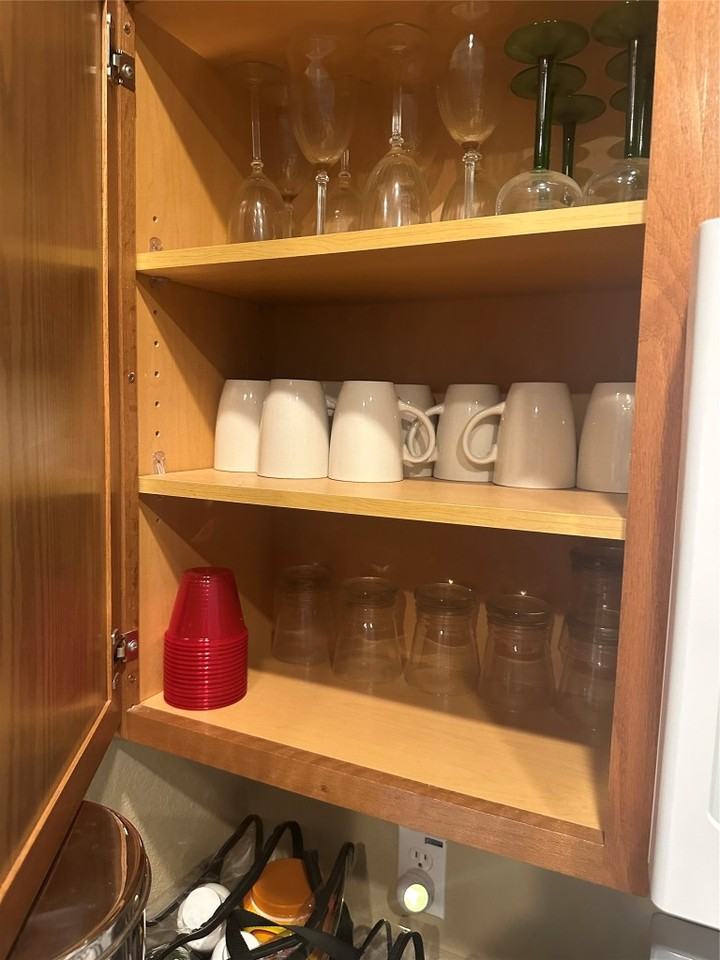 340 Portsmouth Dr #340 - Photo 6 of 17