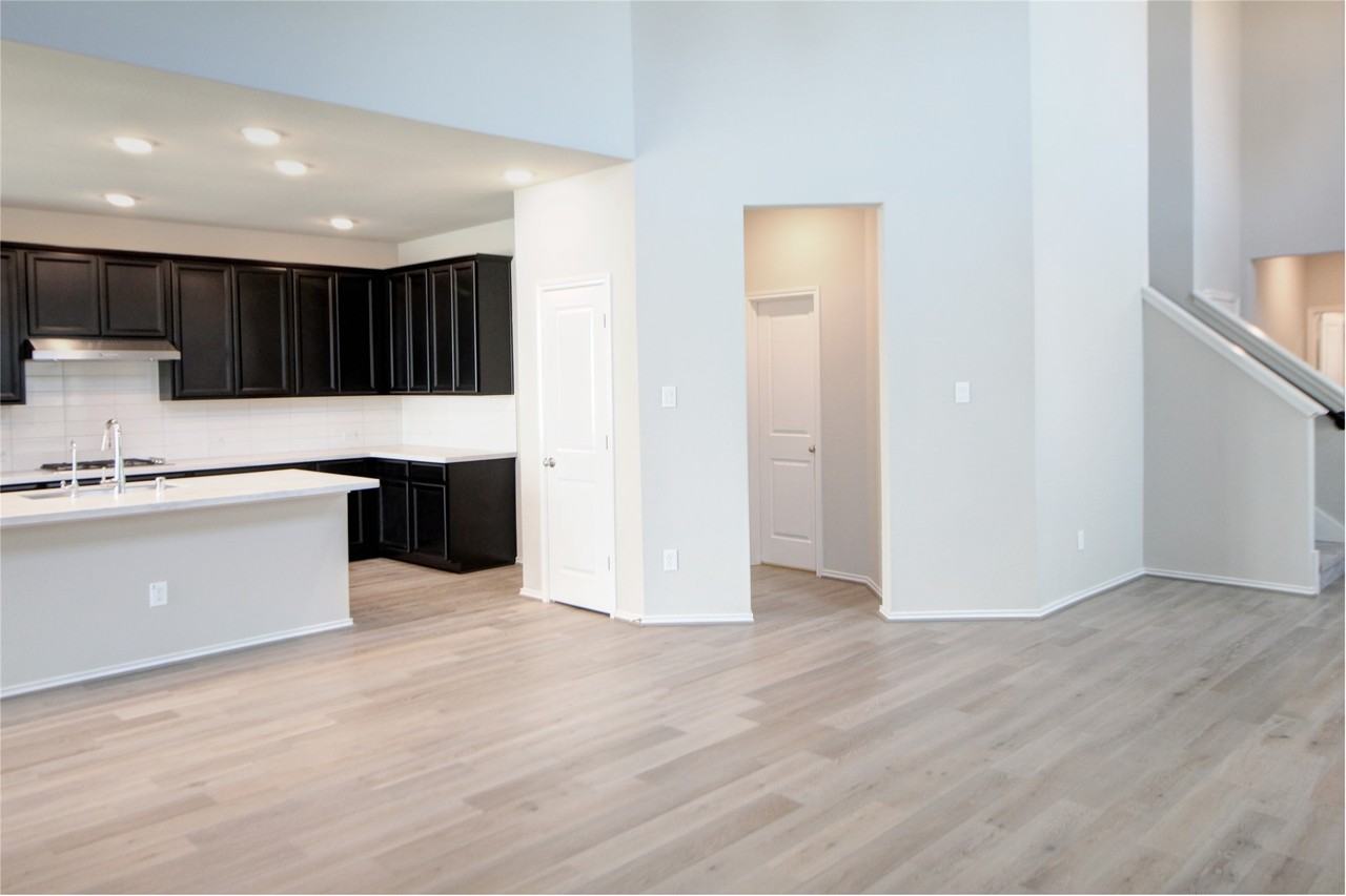 523 Timber Voyage Ct #523 - Photo 3 of 20