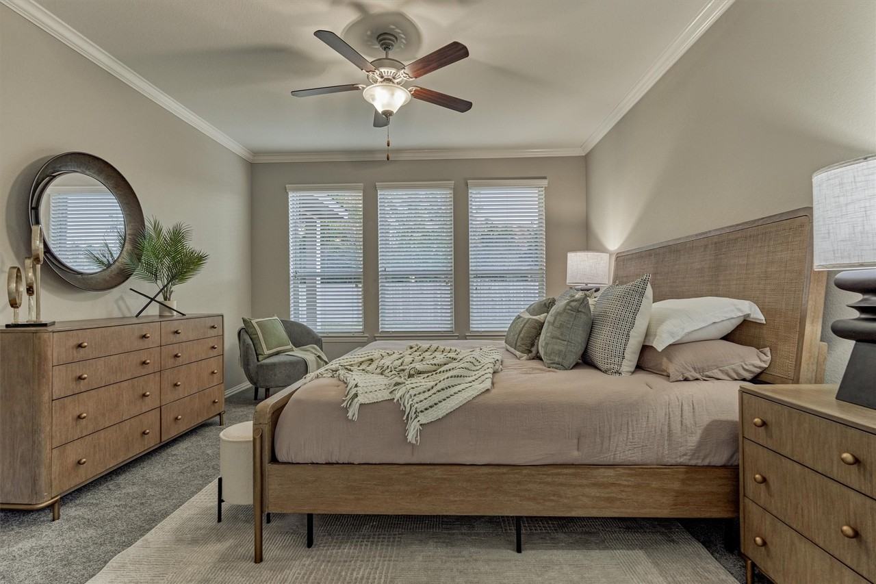 2437 Branshill Dr #2437 - Photo 4 of 43