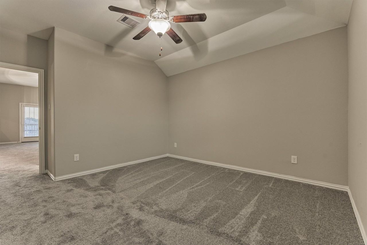 2437 Branshill Dr #2437 - Photo 7 of 43