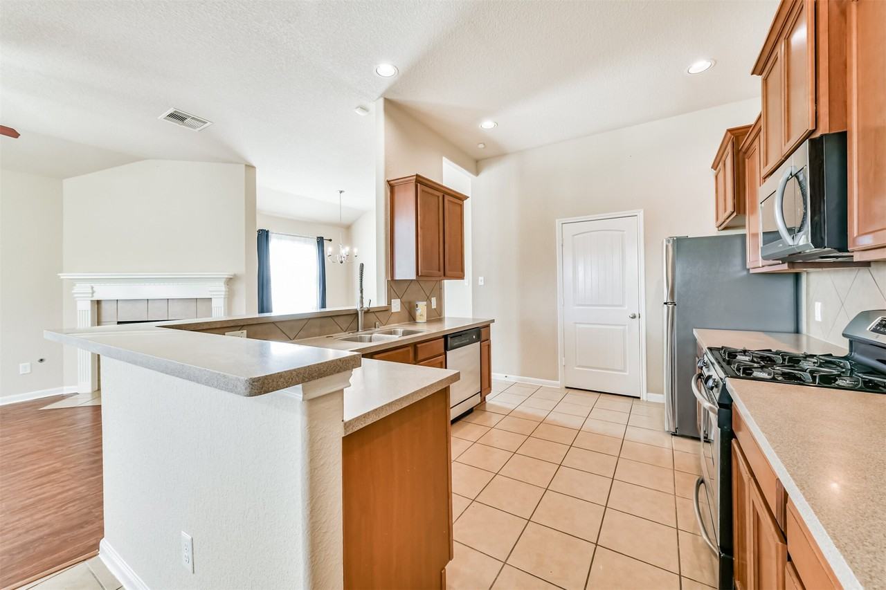 7201 Valentine Ln #7201 - Photo 6 of 20