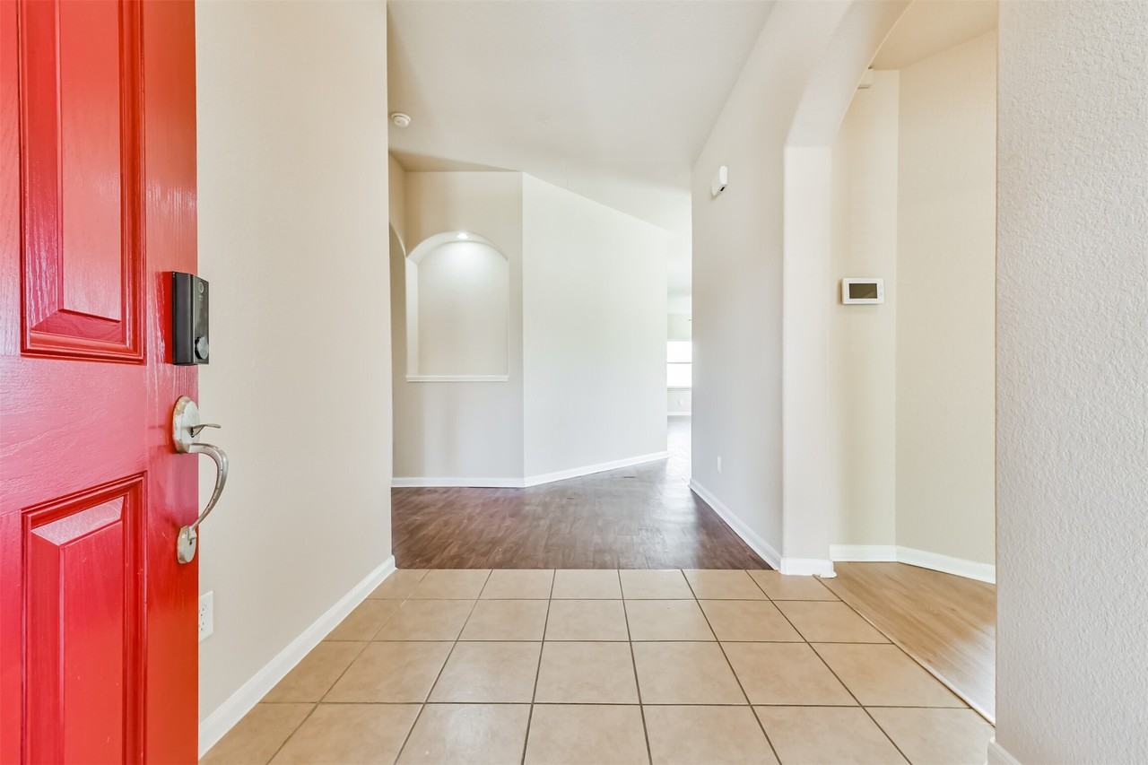 7201 Valentine Ln #7201 - Photo 7 of 20