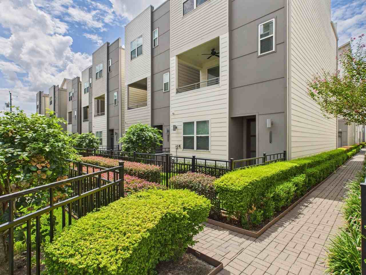 2761 Clinton Dr #2761 - Photo 3 of 38