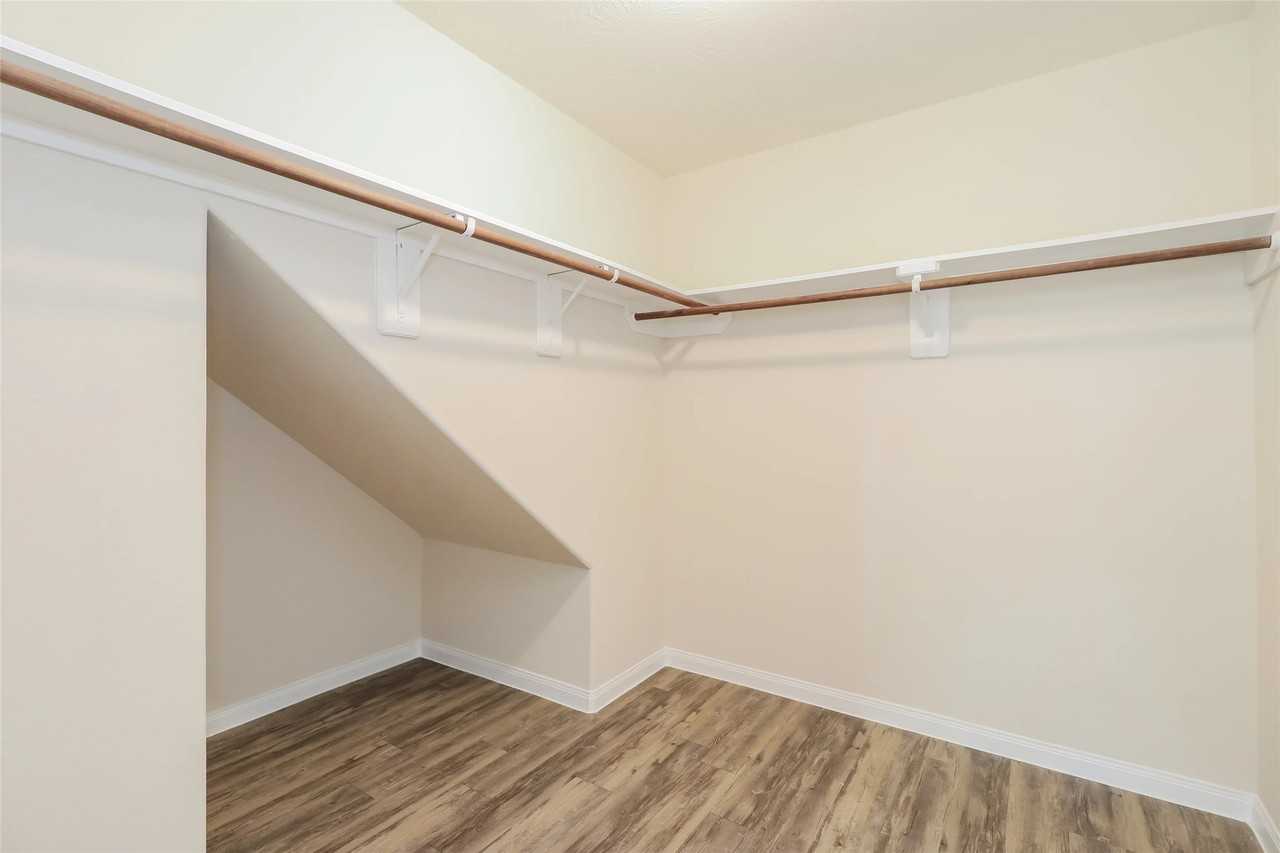 21243 Grand Field Ct #21243 - Photo 7 of 13