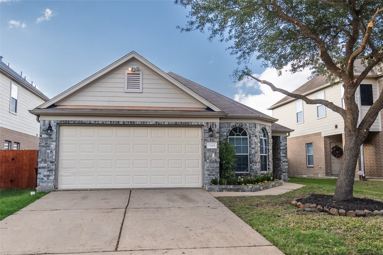 15419 Hazel Thicket Trl #15419 - Photo 4 of 23