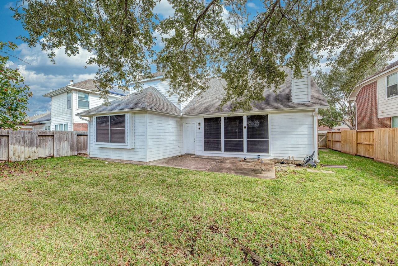 910 Presley Way #910 - Photo 6 of 35