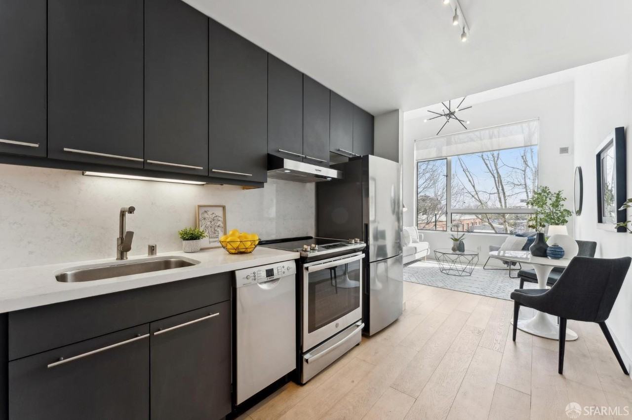 1510 Park Ave #1510B - Photo 3 of 31