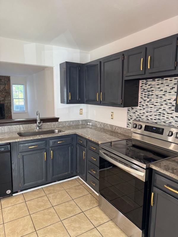 6139 Windsor Gate Ln - Photo 5 of 27