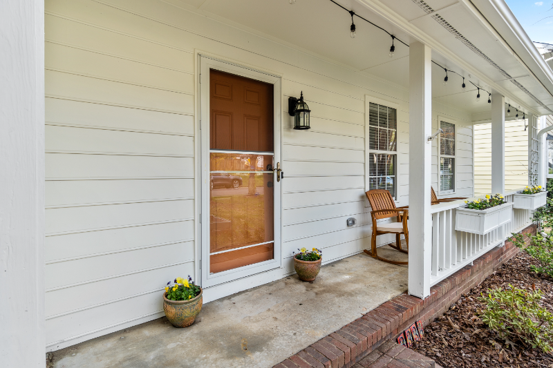 3334 Lassiter St - Photo 2 of 20