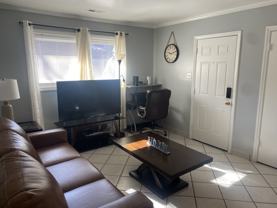 810 Clarendon St #4 - Photo 1 of 1