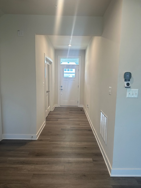 807 Leni Way - Photo 6 of 46