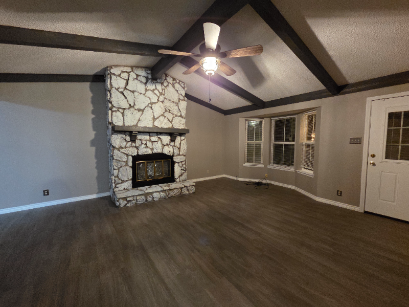 174 Ramona Dr - Photo 4 of 12