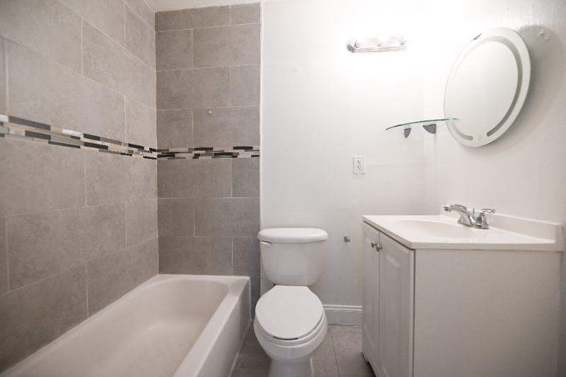 1504 Nw 4th Ave #B - Photo 2 of 8