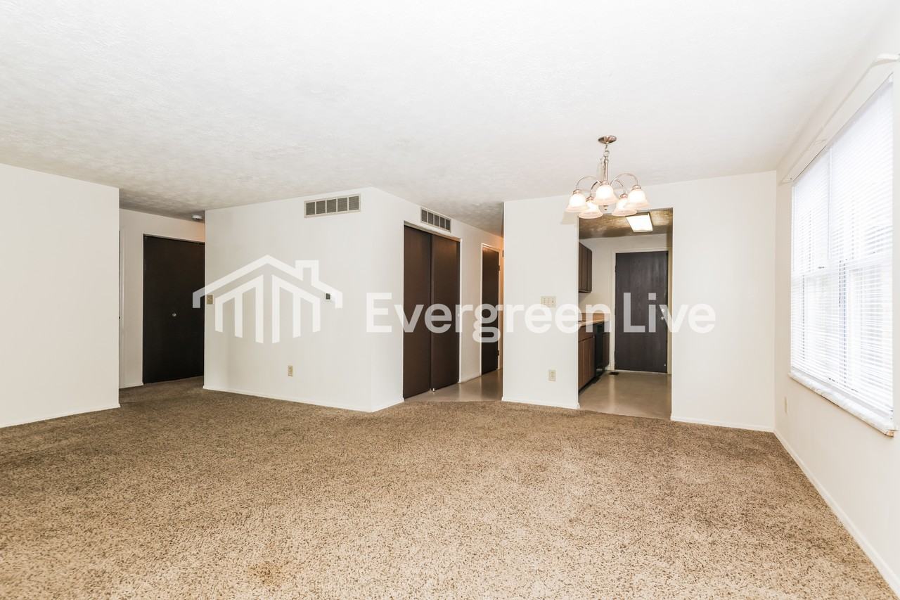 8615 Baton Rouge Dr - Photo 3 of 15