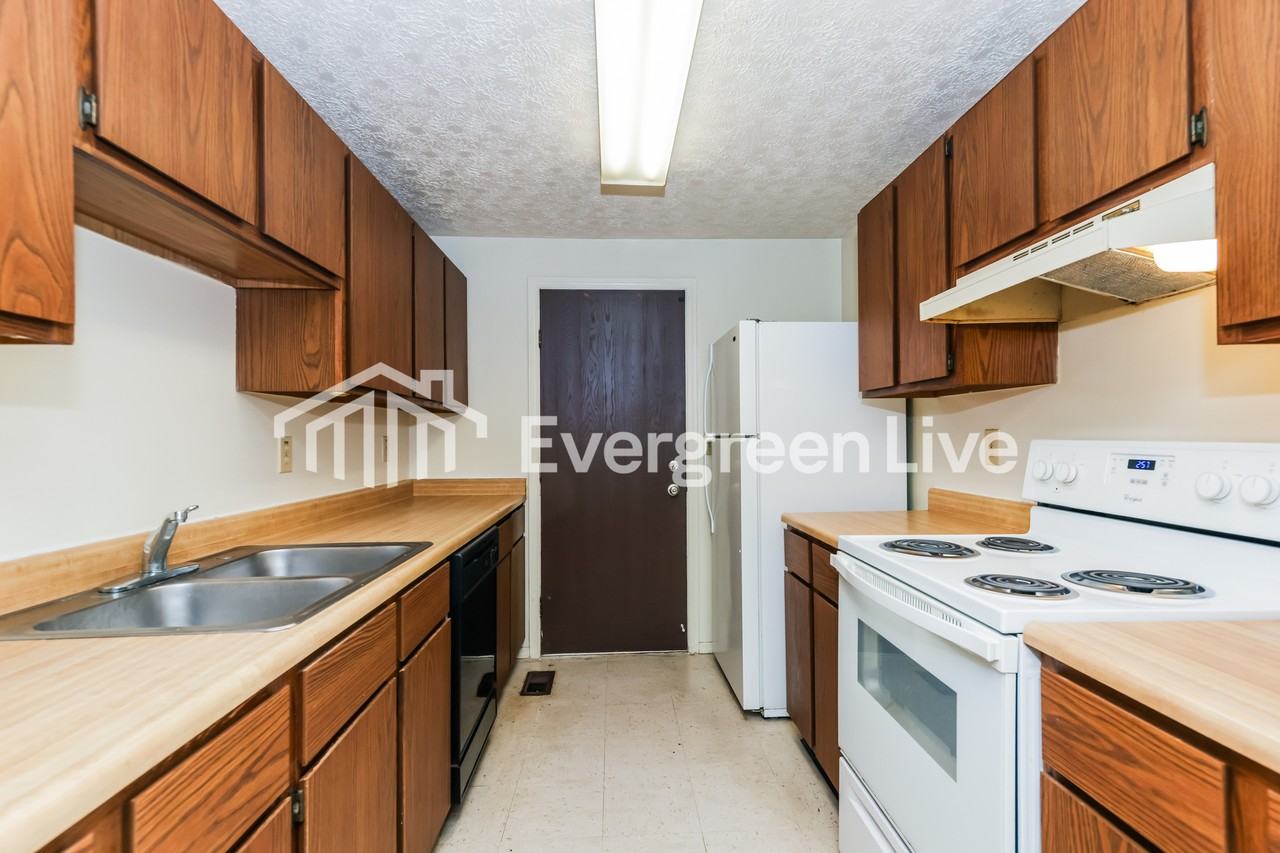 8615 Baton Rouge Dr - Photo 6 of 15