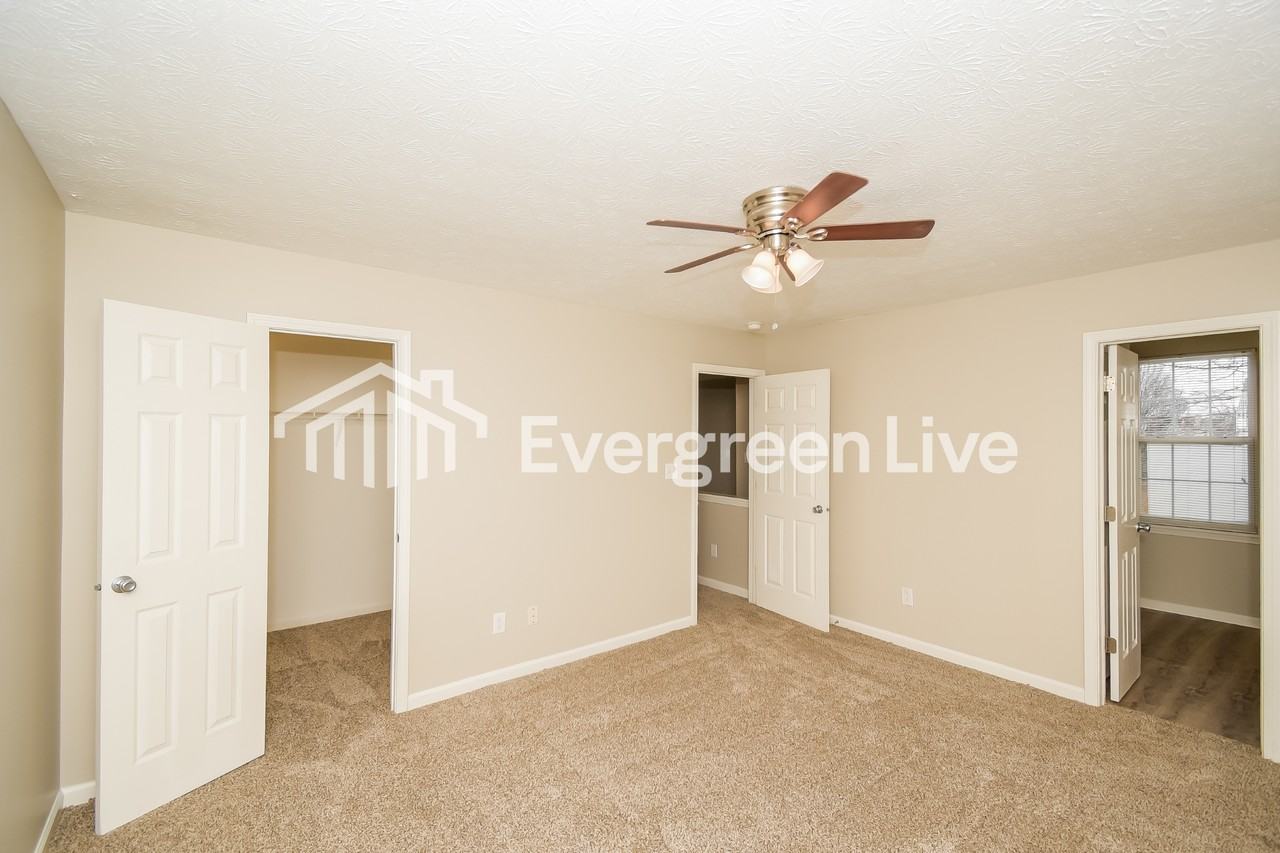 5654 Congressional Pl - Photo 7 of 15