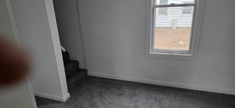 1831 S Westmoreland Ave - Photo 4 of 11