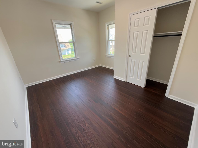 1210 Eldridge Ave #2 - Photo 7 of 20