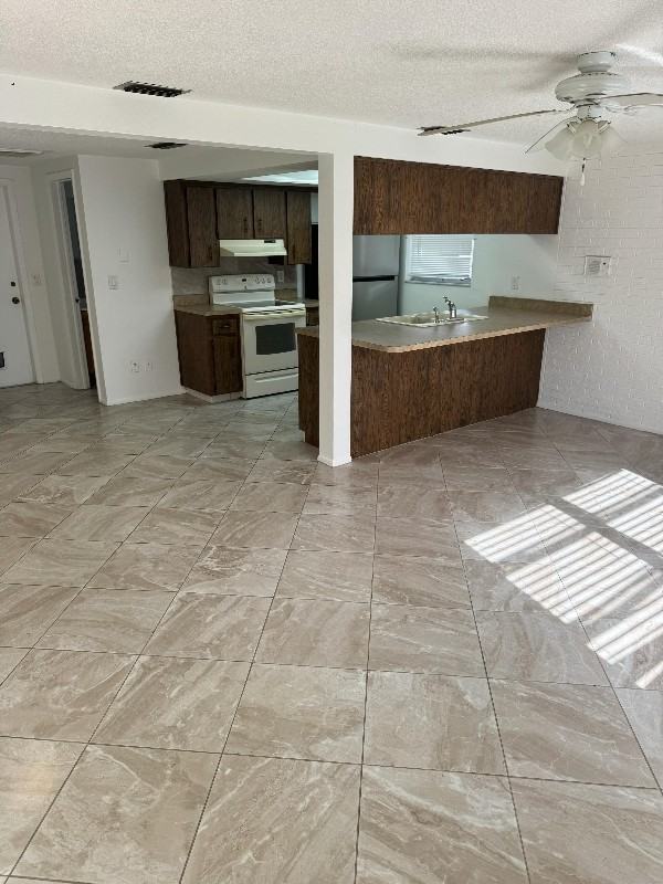 6734 Amarillo St - Photo 3 of 23