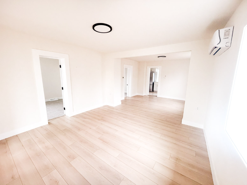 509 11th St - Photo 5 of 12