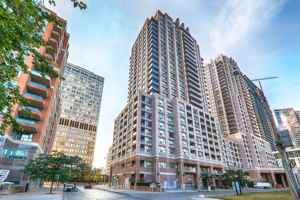 featured image of 909 Bay St