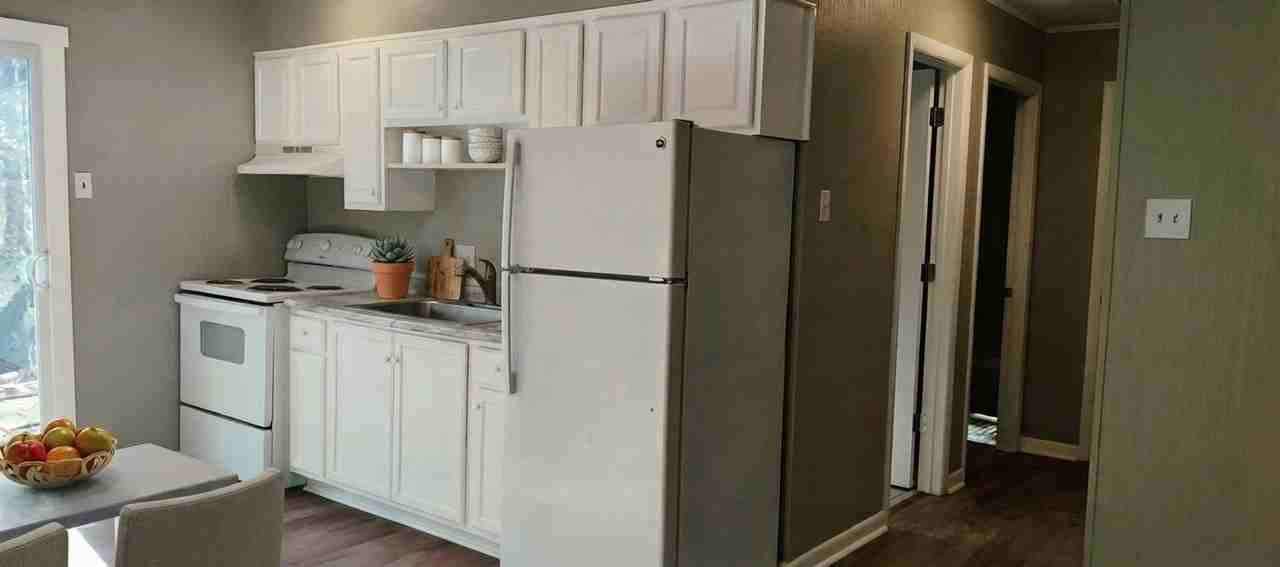 SUGAR HILL APARTMENTS - Photo 3 of 5