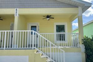 featured image of 621 E Virginia Ave