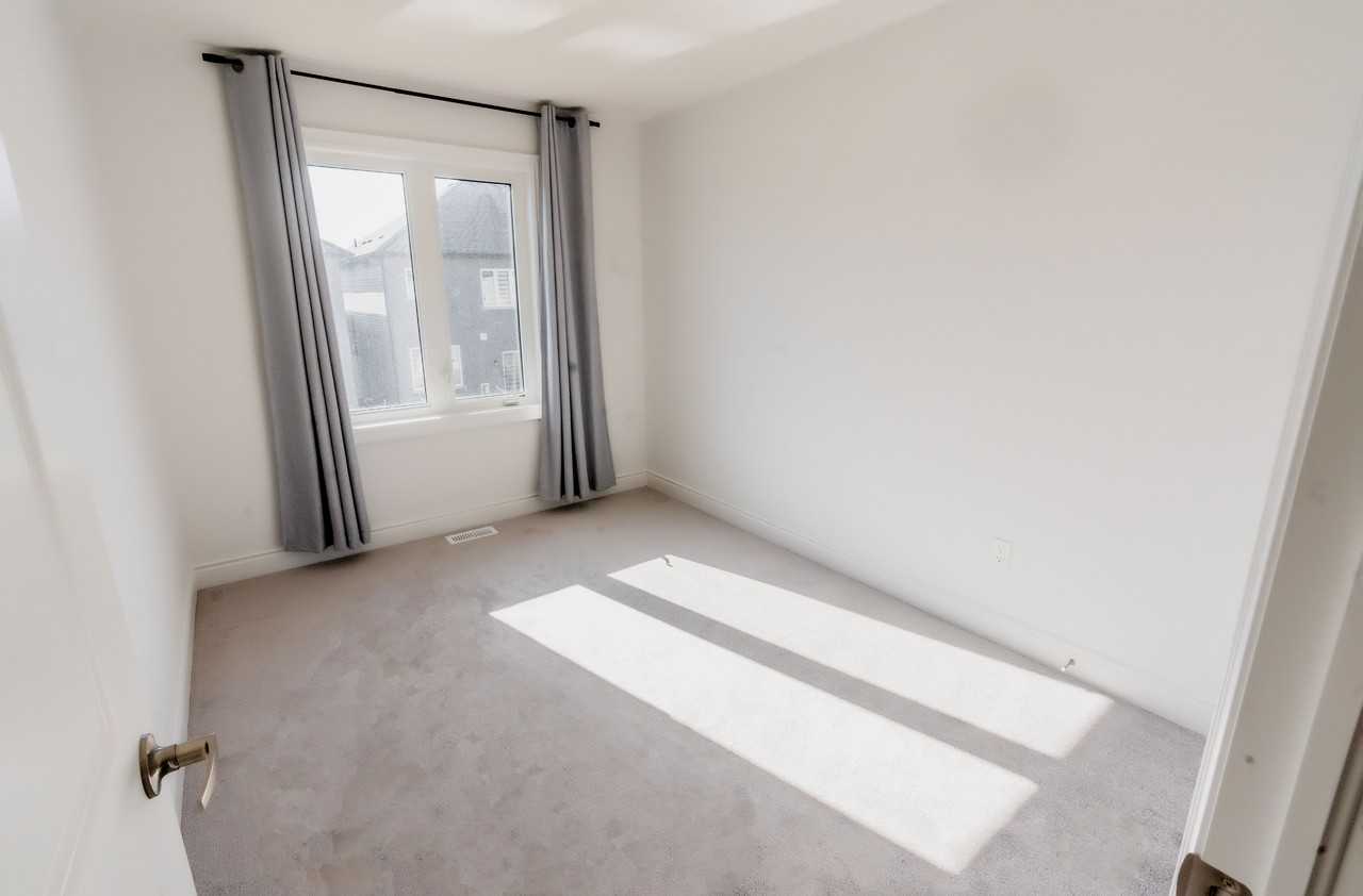 4 Autumn Drive - Photo 7 of 19