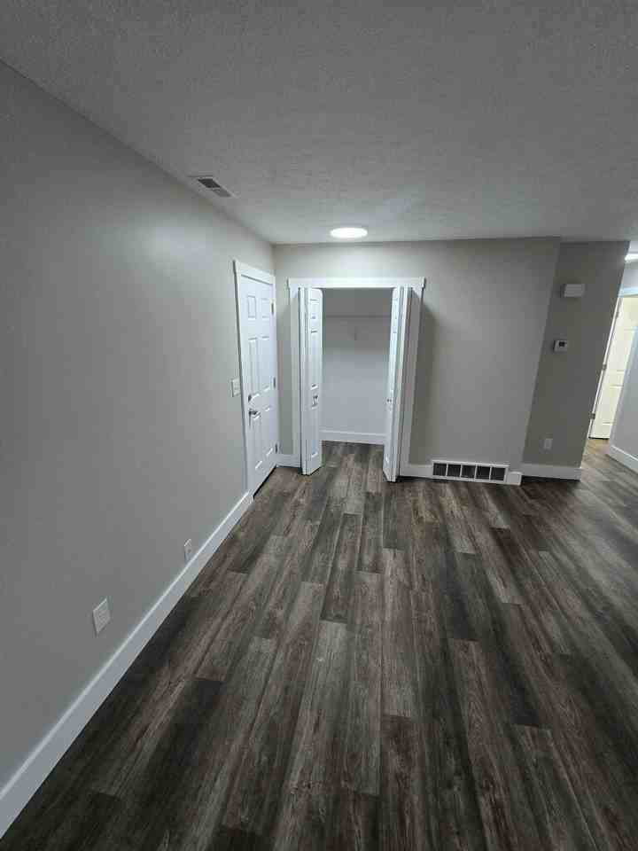 2497 Zircon St Ne #2497 - Photo 2 of 8