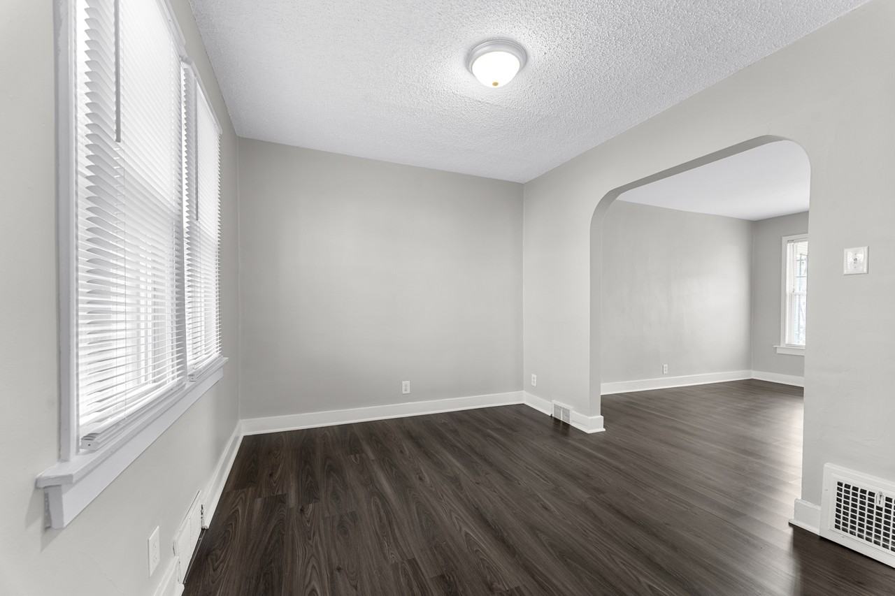 1847 8th St #1 - Photo 6 of 12