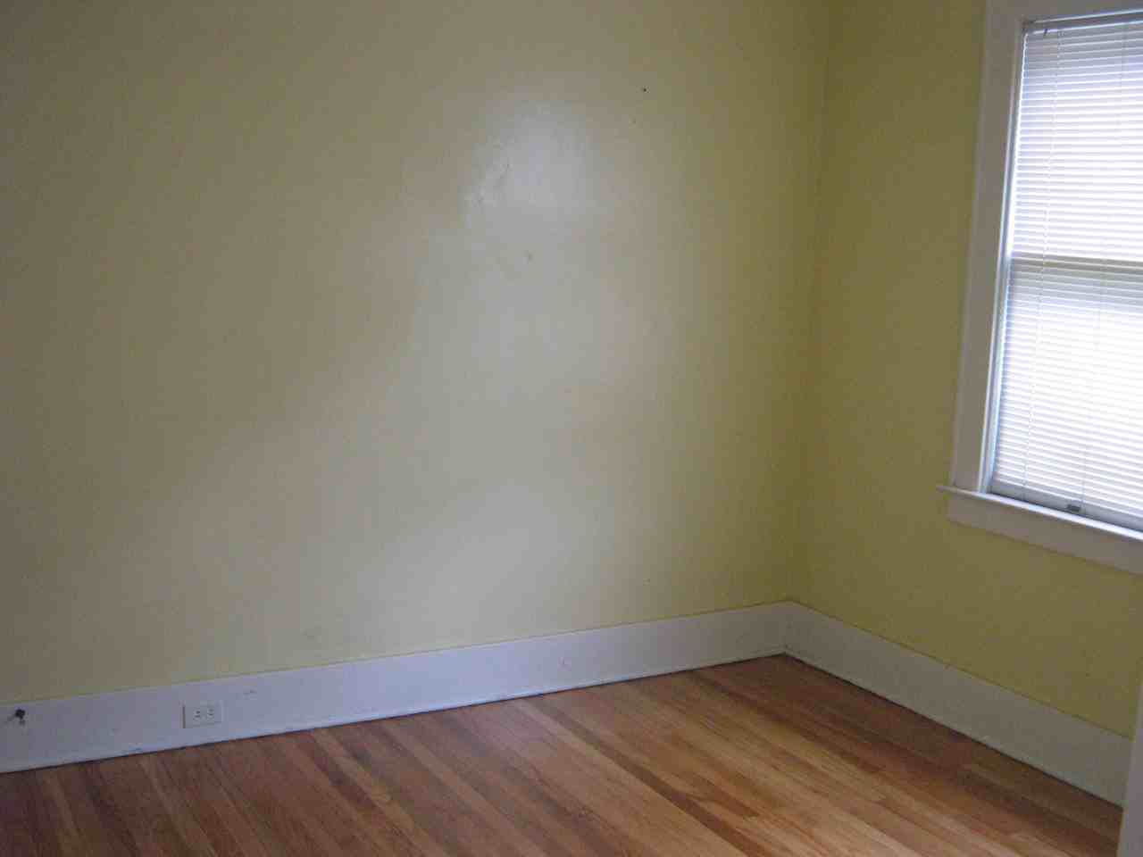 1528 Teall Ave #1 - Photo 6 of 9