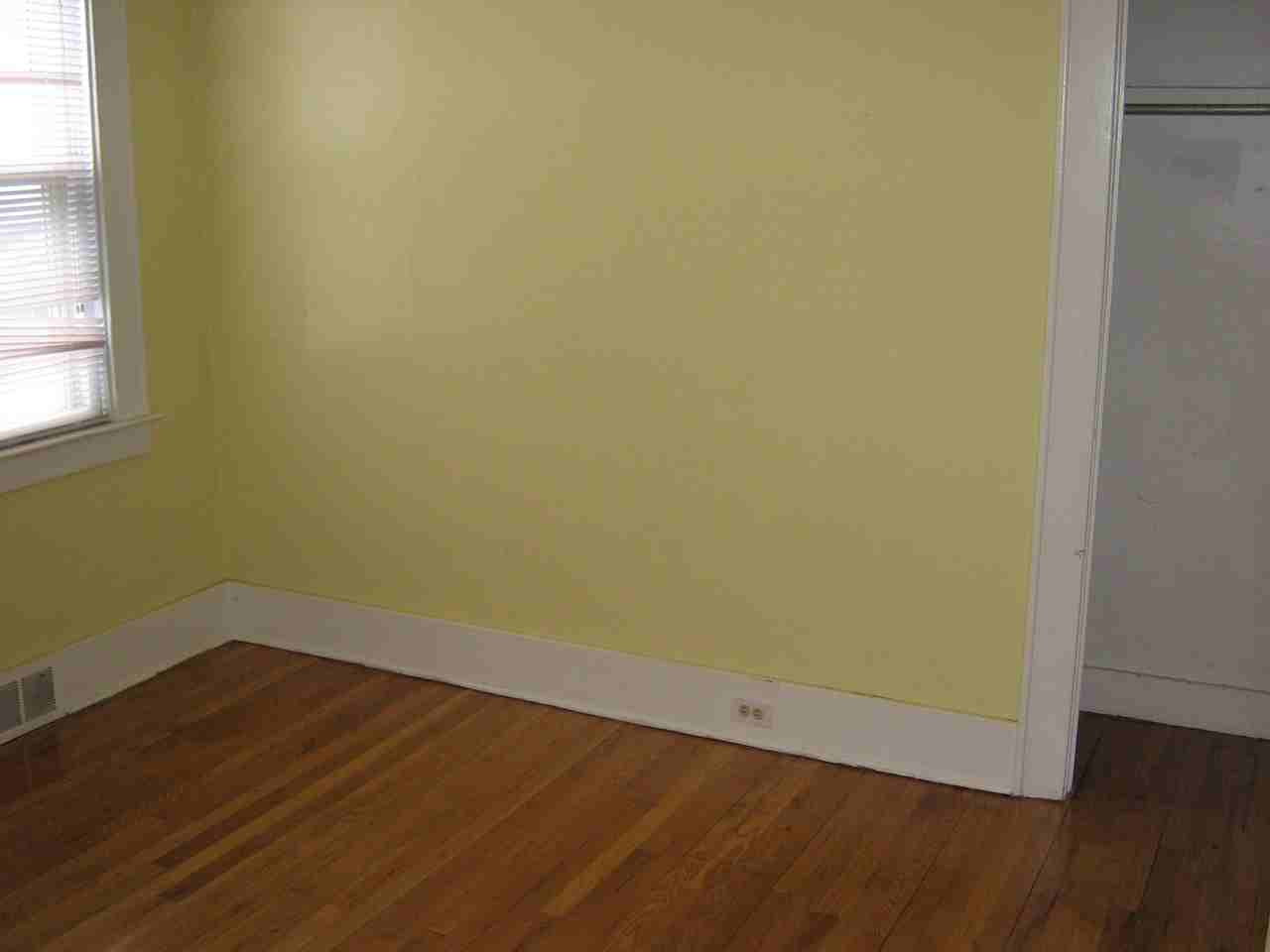 1528 Teall Ave #1 - Photo 7 of 9