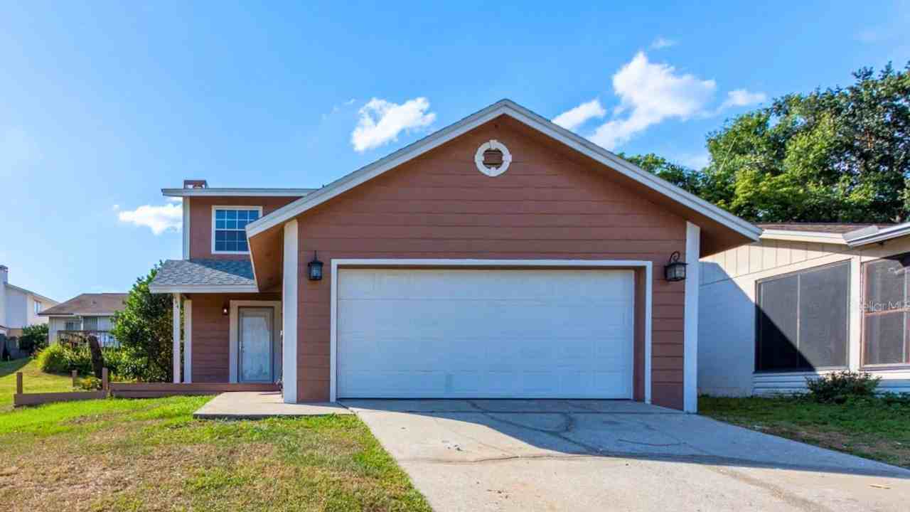 664 Lake Dexter Cir #1 - Photo 2 of 15