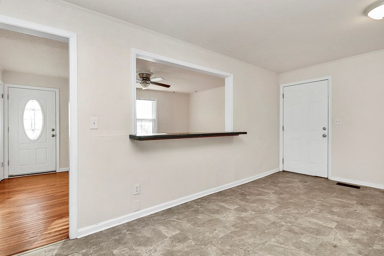 5325 Cold Harbor Dr - Photo 4 of 19