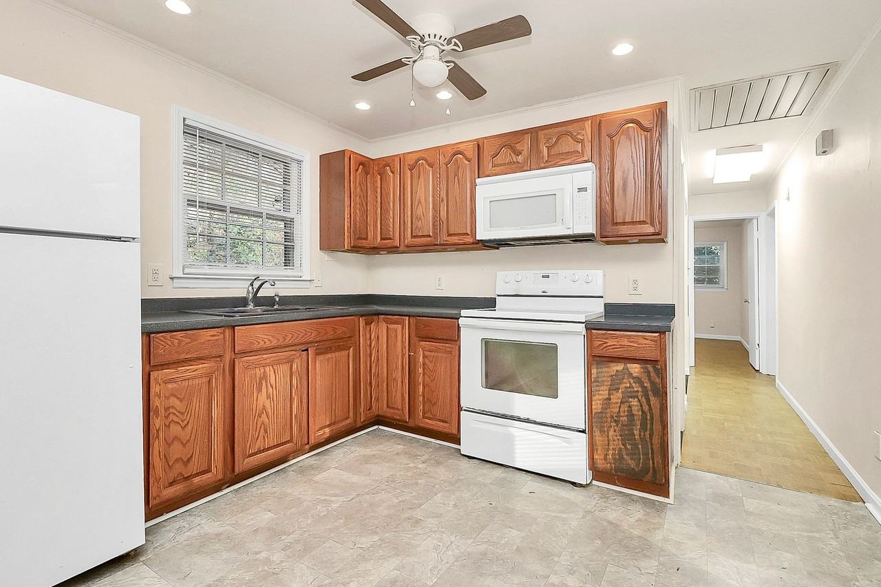 5325 Cold Harbor Dr - Photo 6 of 19