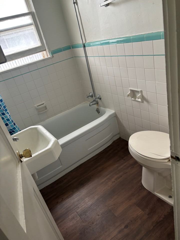 410 N Orchard Ave #C - Photo 7 of 8