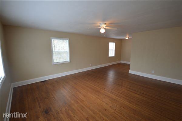 432 Heathcliff St - Photo 2 of 2