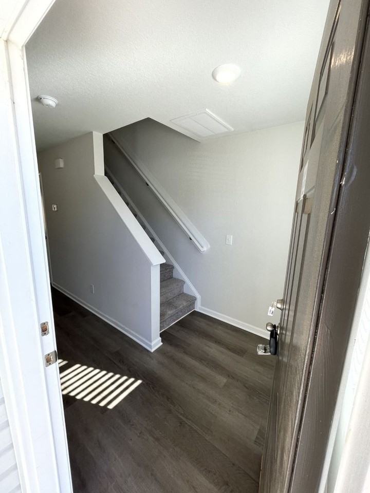 2044 Wiggins Village Dr - Photo 3 of 19