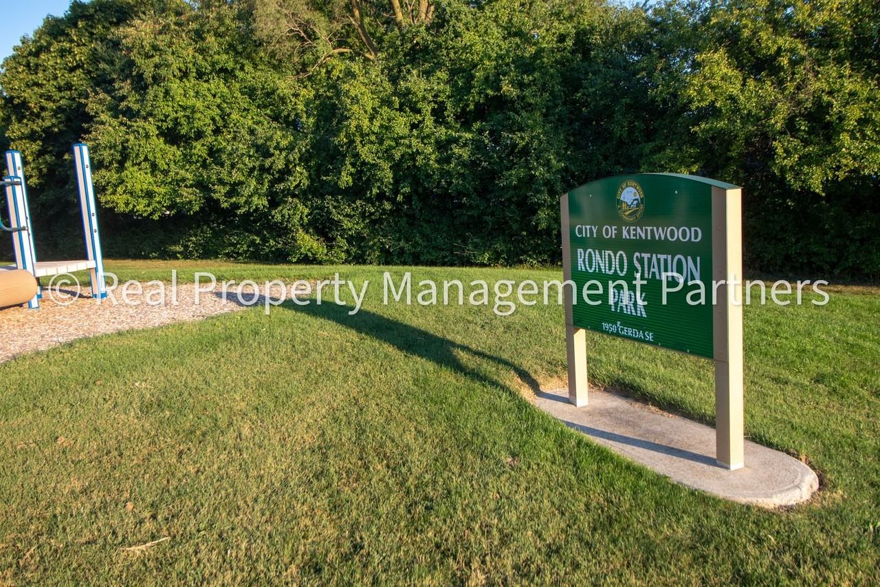 4751 Circle Shore Dr Se - Photo 7 of 7