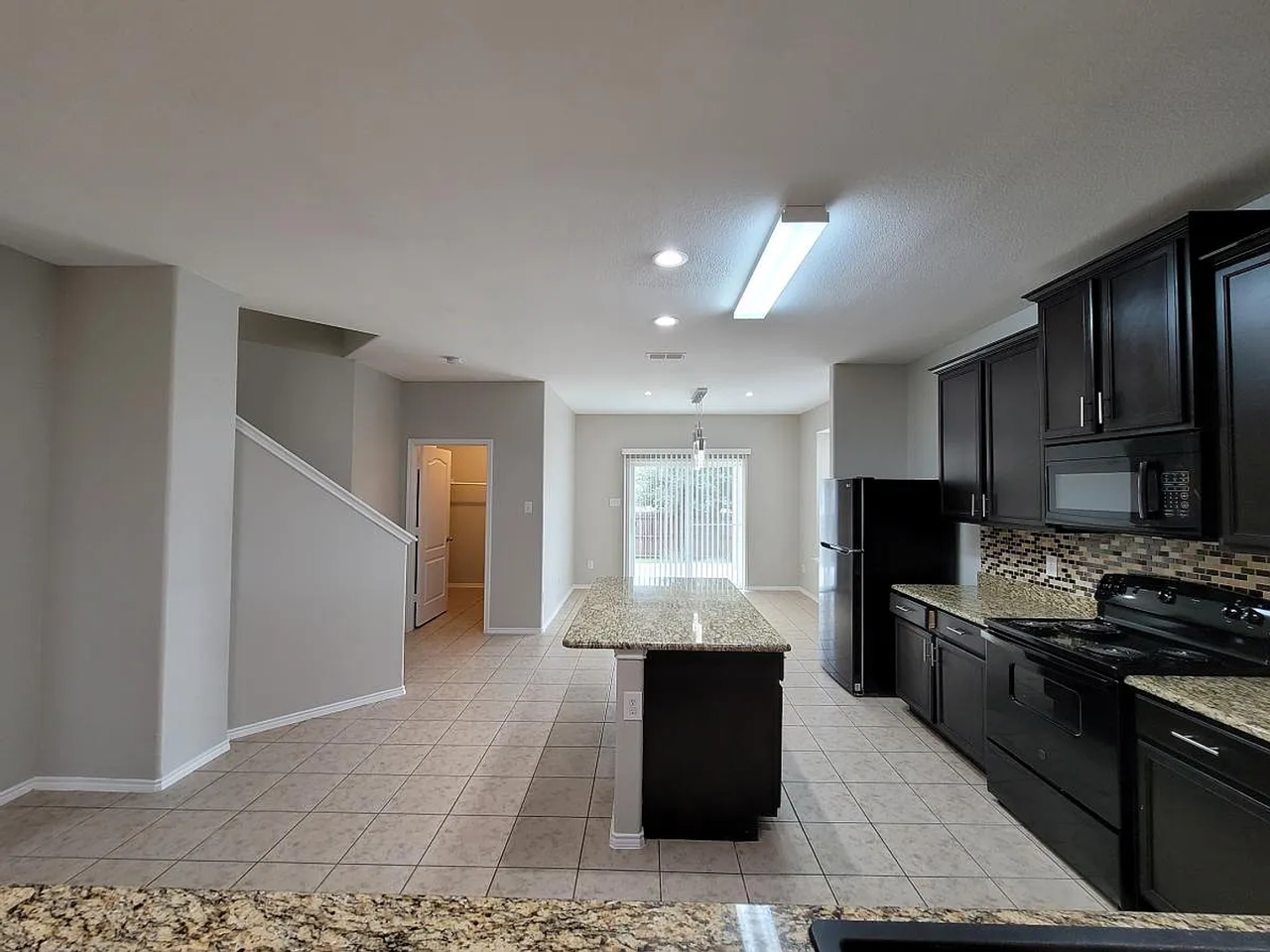 2200 Loreto Dr - Photo 3 of 13