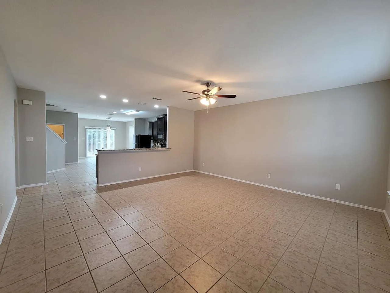 2200 Loreto Dr - Photo 4 of 13