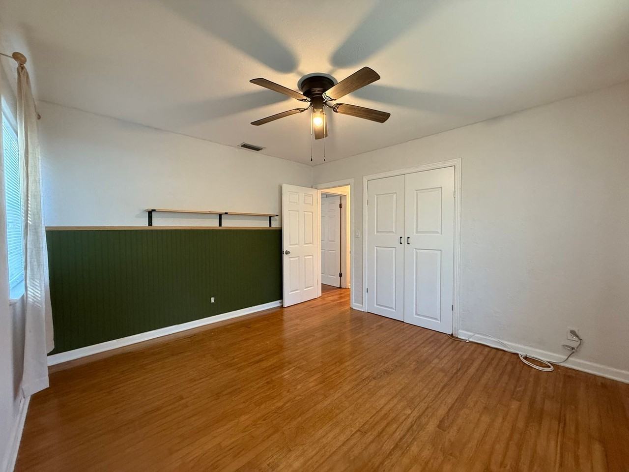 542 S Seneca Blvd - Photo 2 of 25