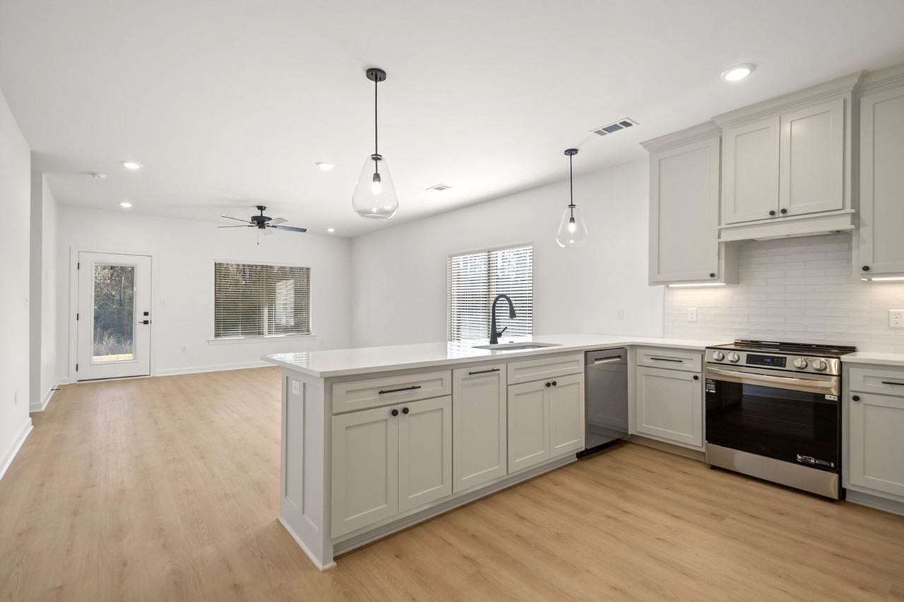 13418 Teton Dr - Photo 2 of 20